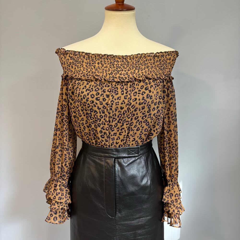 Leopard Print Off-Shoulder Ruffle sleeve top animal print forest core, Size S